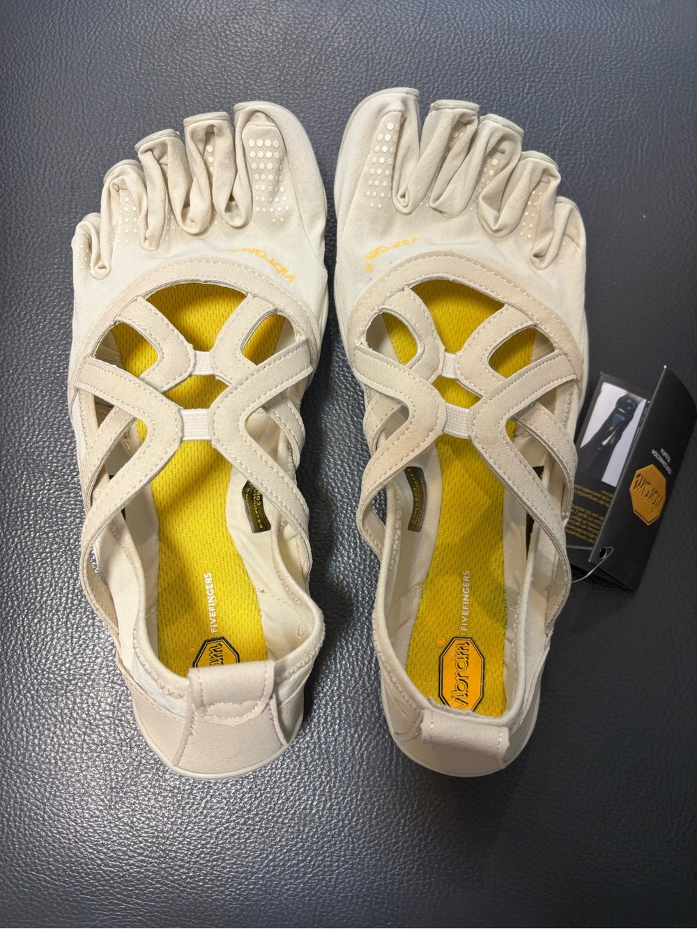 Vibram Womenms Black FiveFinger V-SOUL